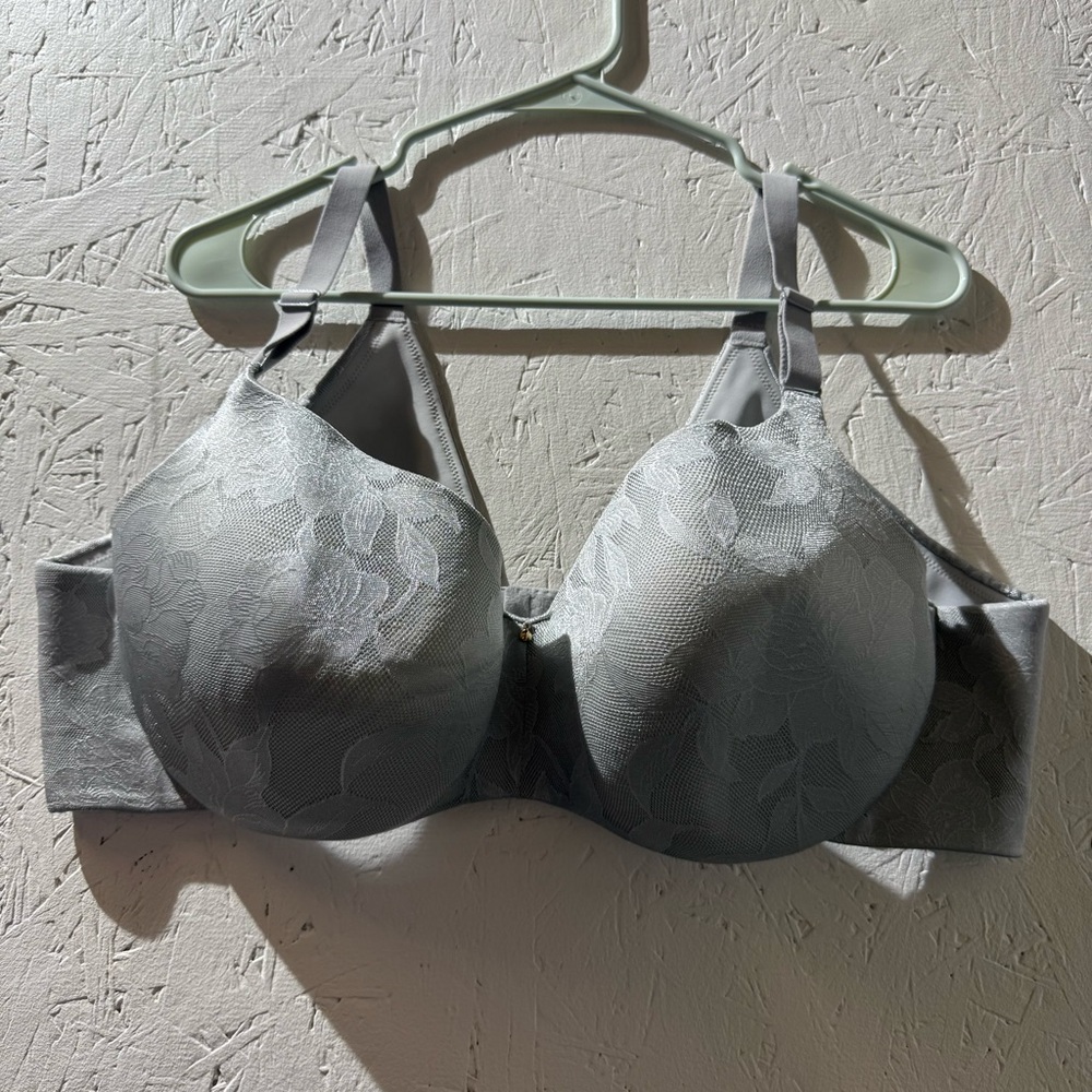 Cacique Grey Floral Lace Lightly Lined Balconette Bra 44DD Feminine